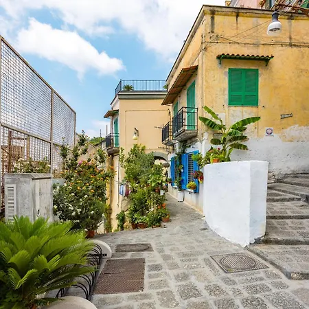 Apartman Stairway To The Vista Flat