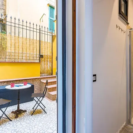 Apartman Stairway To The Vista Flat