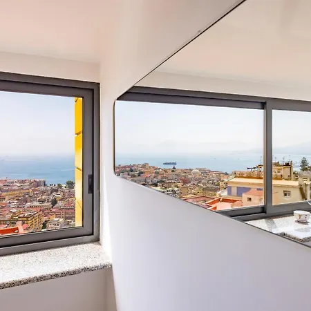 Stairway To The Vista Flat Nápoly